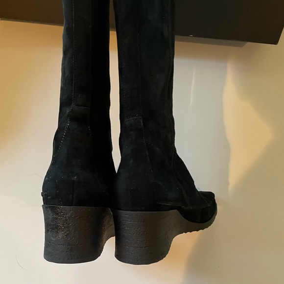 NEW Via Spiga NETTARE Black Suede Wedge Boots Sz 8 - Picture 4 of 10